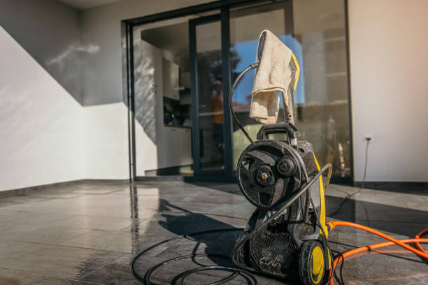 Best Driveway Pressure Washing  in Savannah, MO